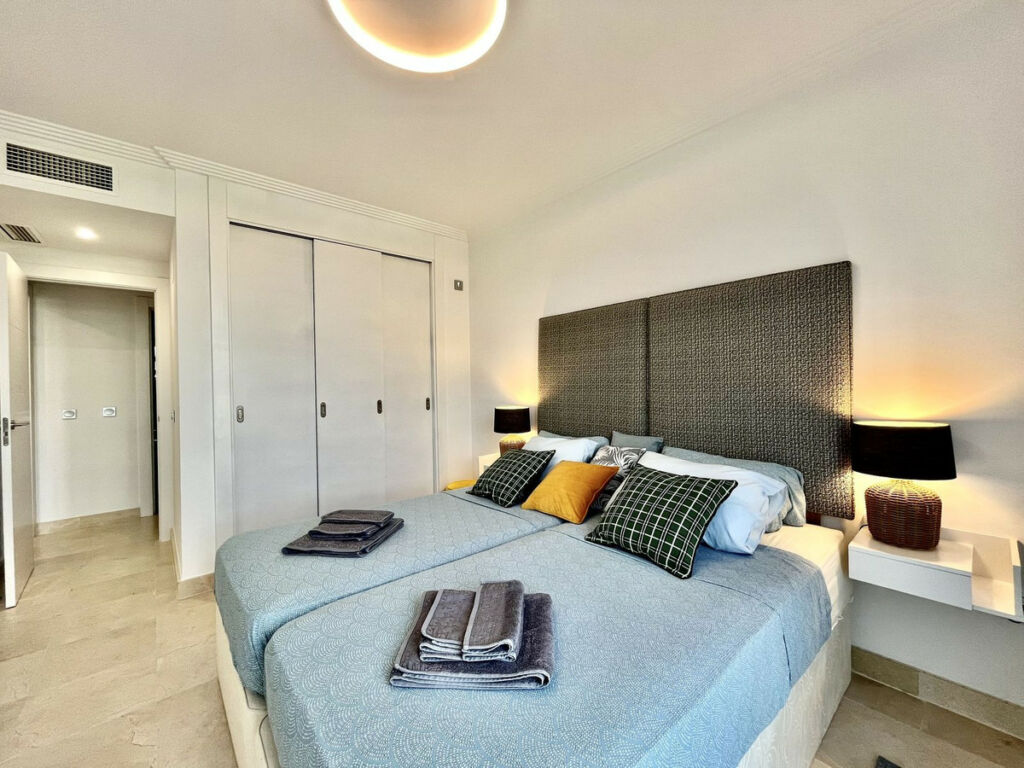 Middle Floor Apartment Los Flamingos Málaga - image 30
