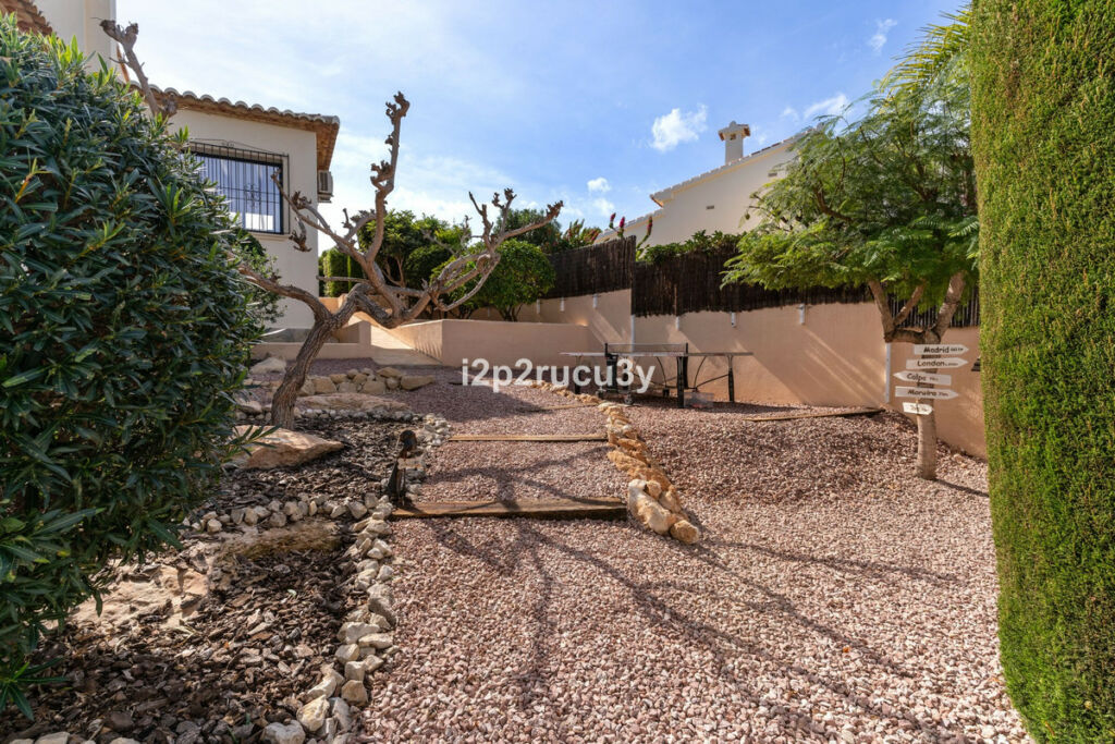 Detached Villa Moraira Alicante - image 30