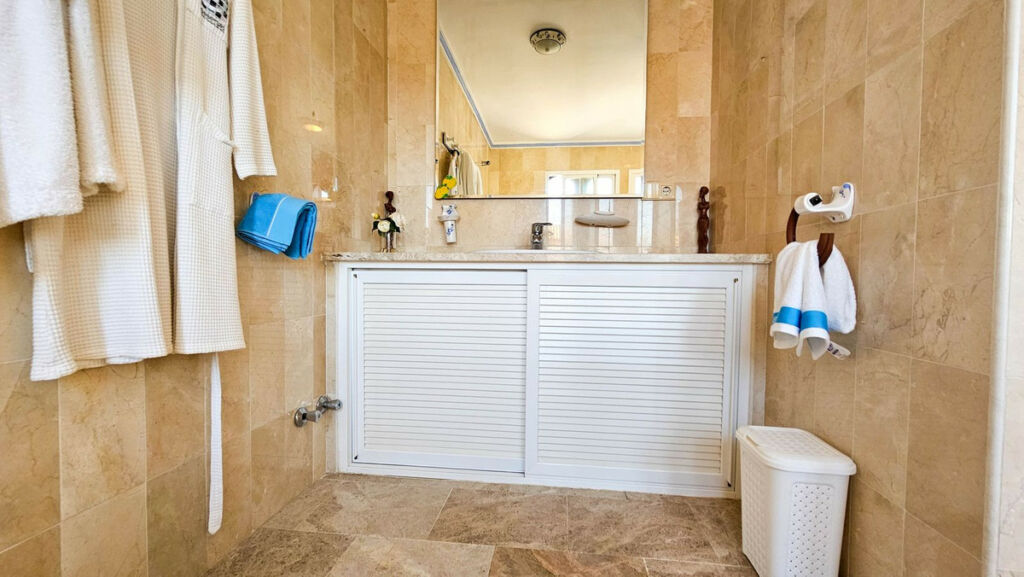 Semi-Detached House Casares Playa Málaga - image 30