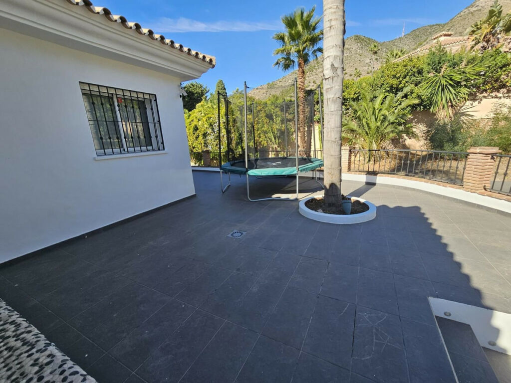 Detached Villa Benalmadena Málaga - image 30