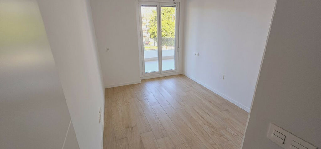 Middle Floor Apartment Nueva Andalucía Málaga - image 30