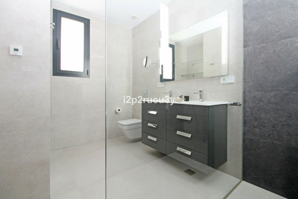 Detached Villa Moraira Alicante - image 30