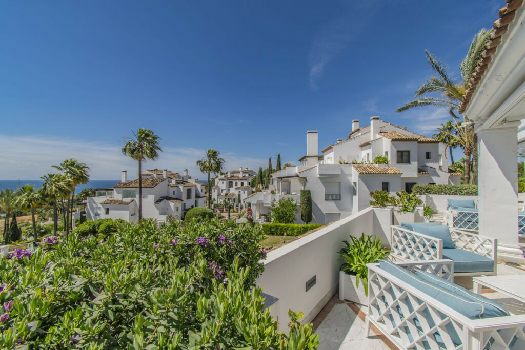 Middle Floor Apartment Sierra Blanca Málaga - image 30
