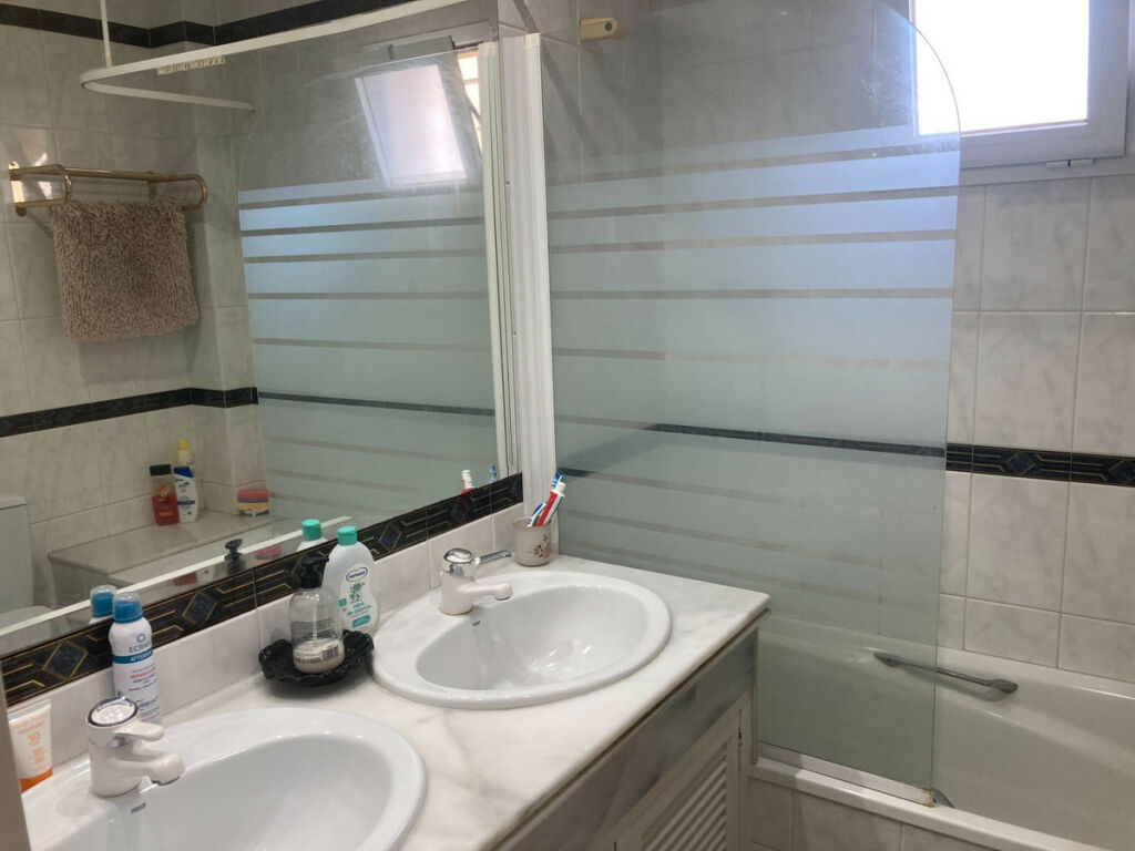 Detached Villa Selwo Málaga - image 27