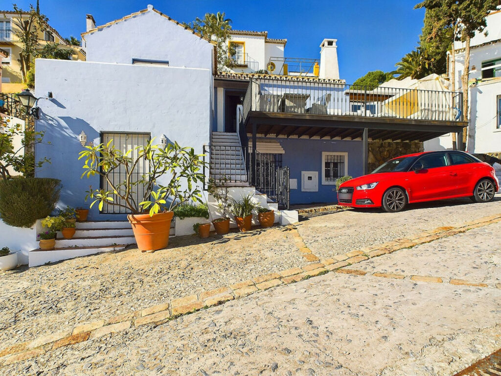 Detached Villa La Heredia Málaga - image 32