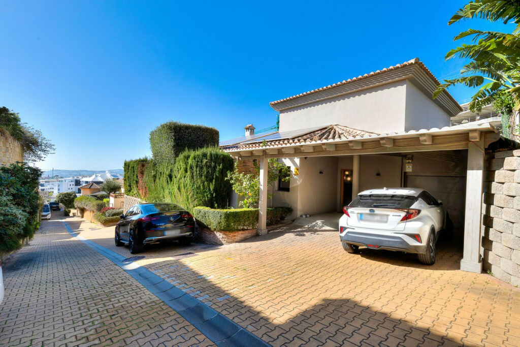 Detached Villa Benalmadena Málaga - image 30