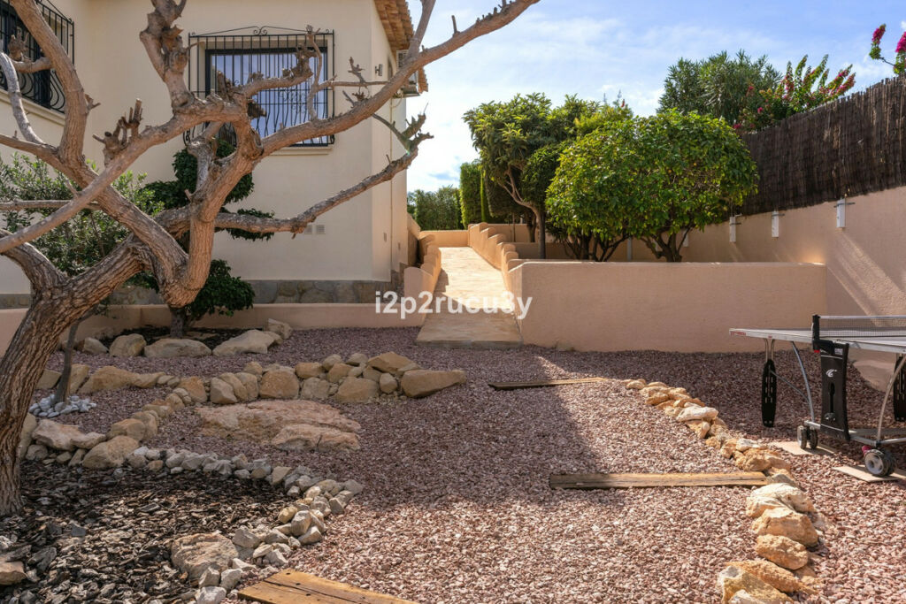 Detached Villa Moraira Alicante - image 31