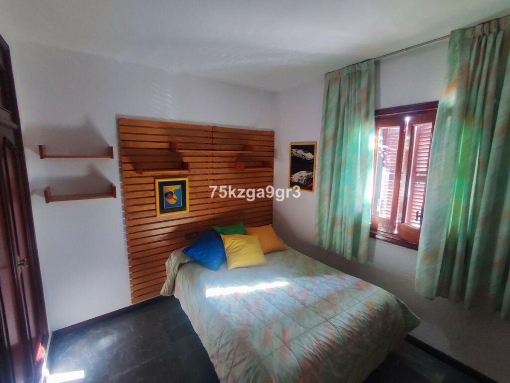 Detached Villa Puerto de la Torre Málaga - image 29