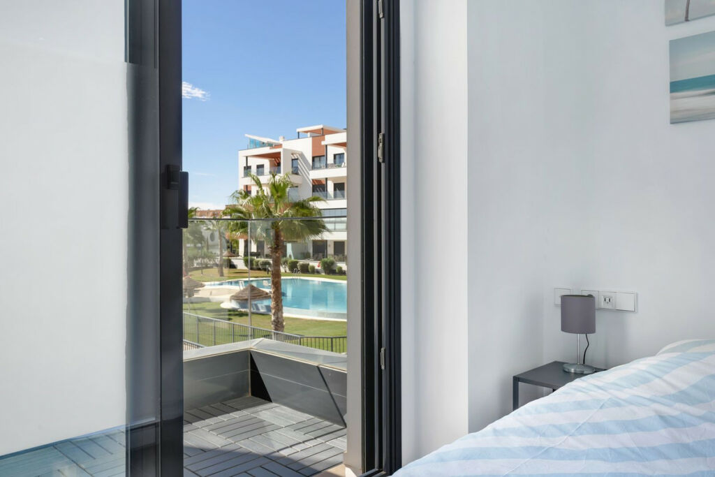 Middle Floor Apartment Fuengirola Málaga - image 31
