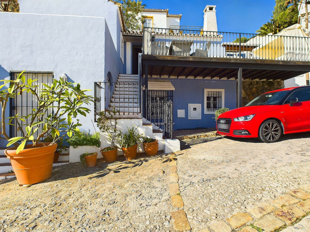 Detached Villa La Heredia Málaga - image 33