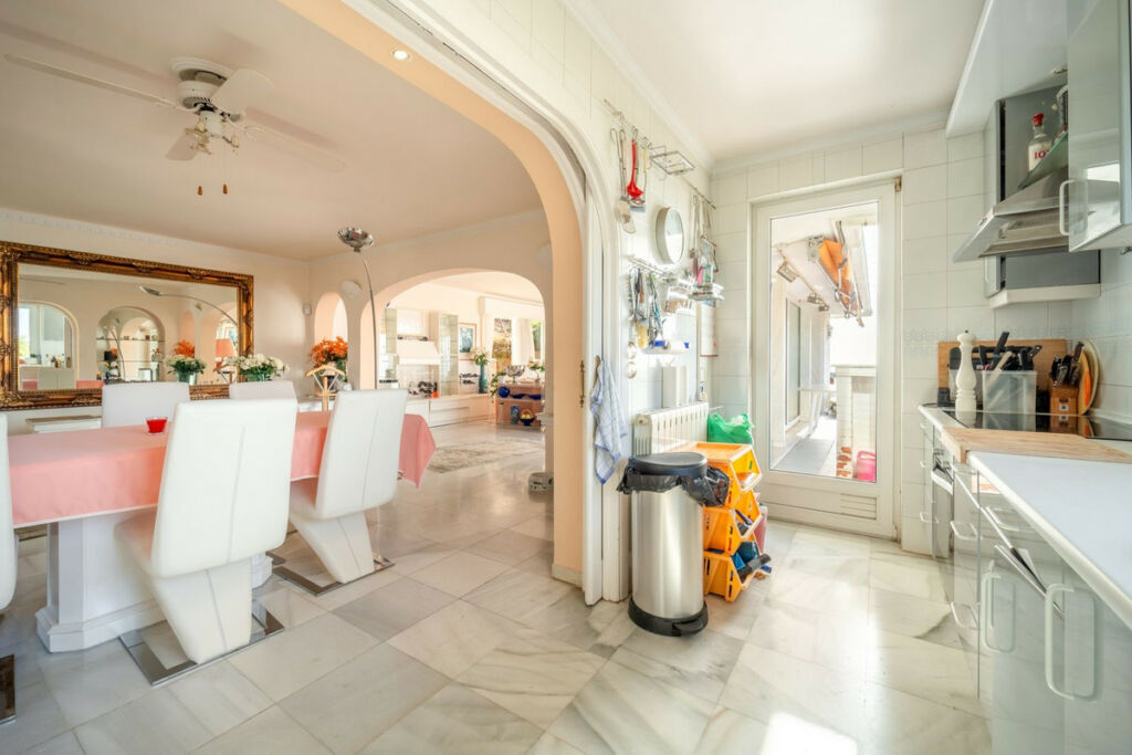 Detached Villa Benalmadena Málaga - image 31