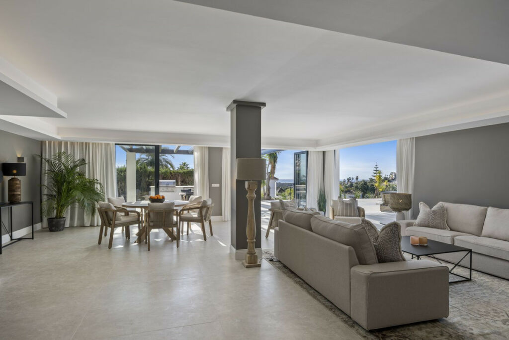 Detached Villa El Paraiso Málaga - image 29