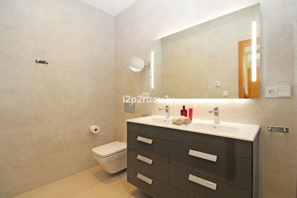 Detached Villa Moraira Alicante - image 31
