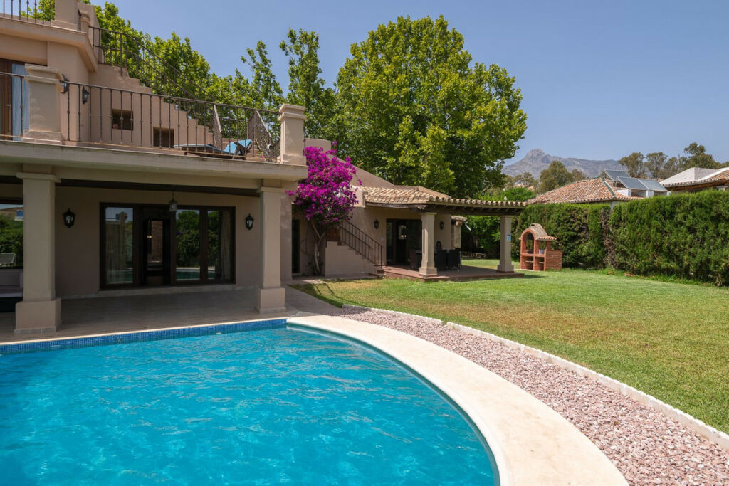 Detached Villa The Golden Mile Málaga - image 32