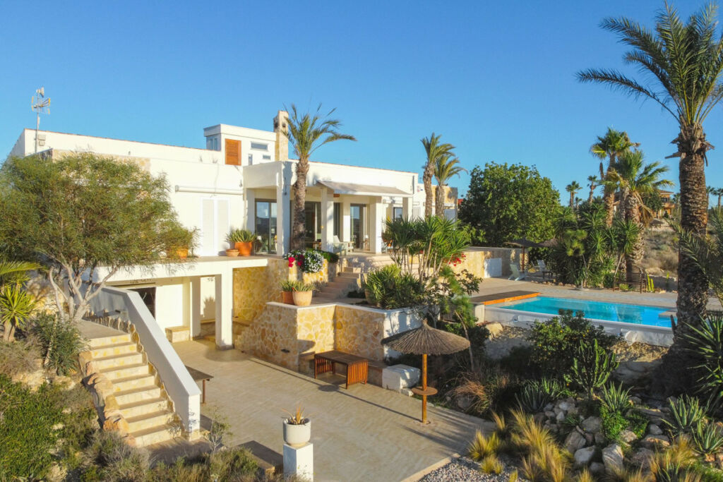 Detached Villa San Miguel de Salinas Alicante - image 32