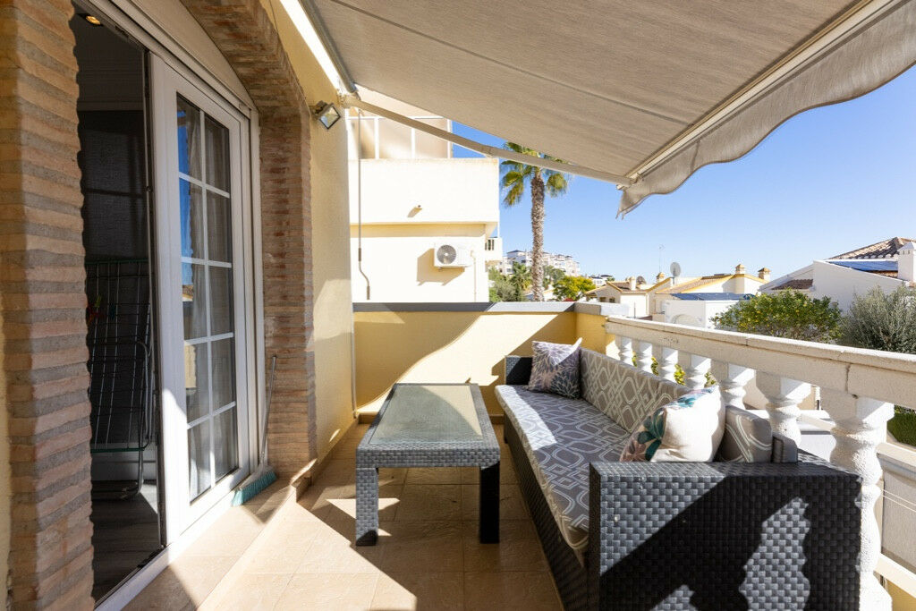 Detached Villa Las Ramblas Golf Alicante - image 32