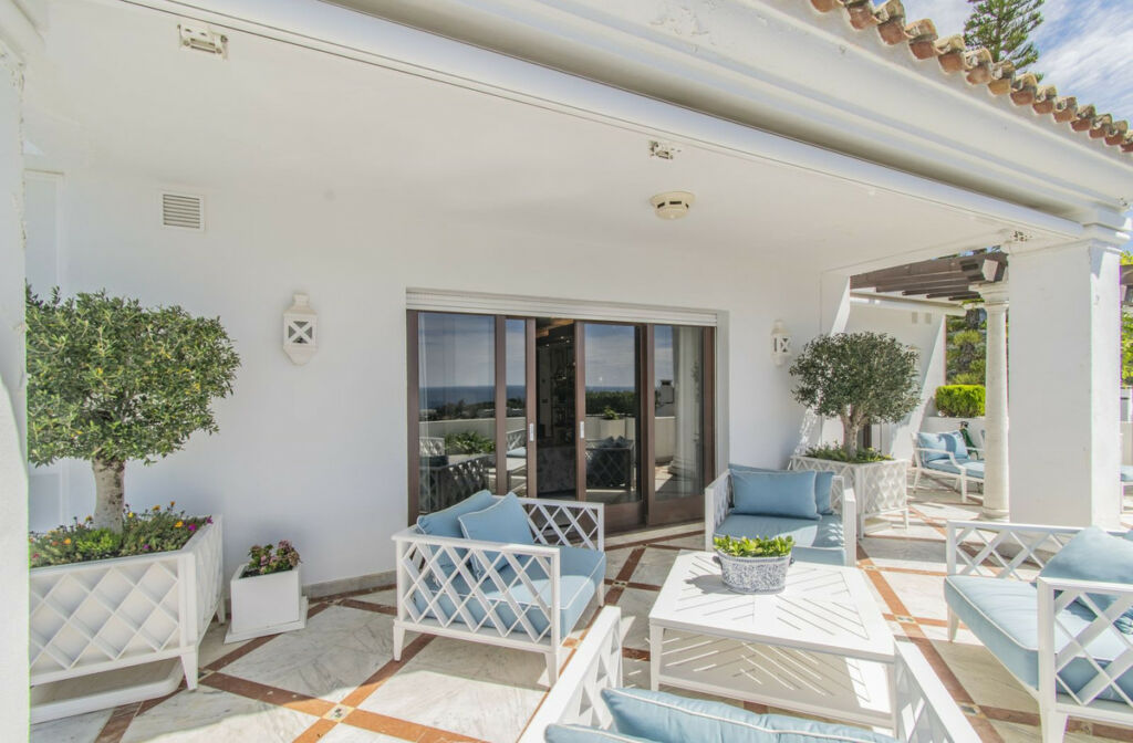 Middle Floor Apartment Sierra Blanca Málaga - image 32