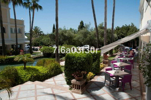 Penthouse Aloha Málaga - image 33