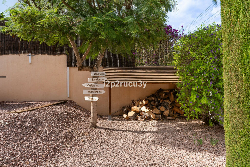 Detached Villa Moraira Alicante - image 33