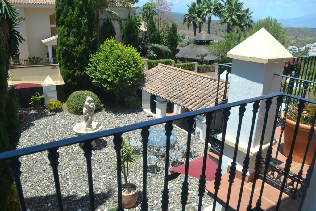 Semi-Detached House Alhaurin Golf Málaga - image 34