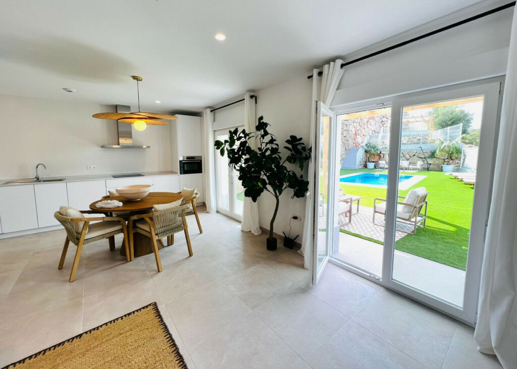 Detached Villa Viñuela Málaga - image 33