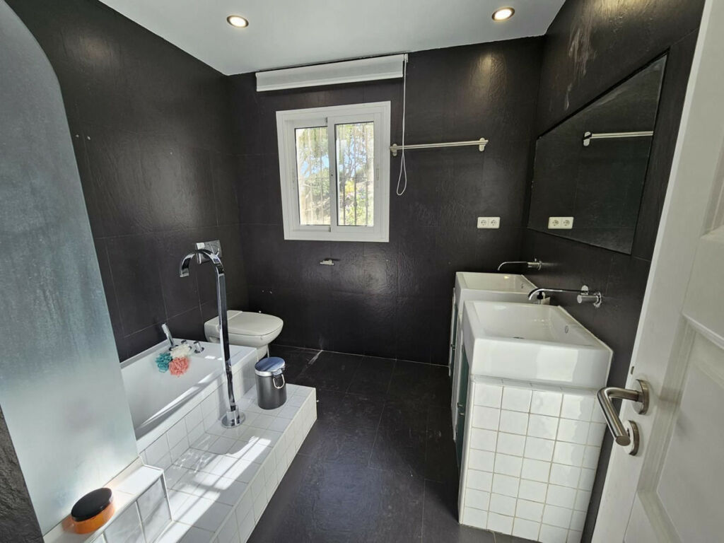Detached Villa Benalmadena Málaga - image 33