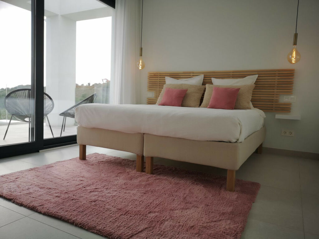 Detached Villa Estepona Málaga - image 34