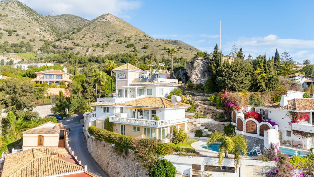 Detached Villa Benalmadena Málaga - image 34