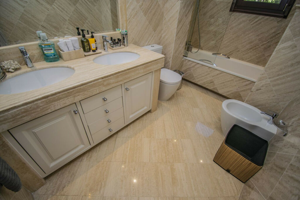 Middle Floor Apartment Sierra Blanca Málaga - image 34