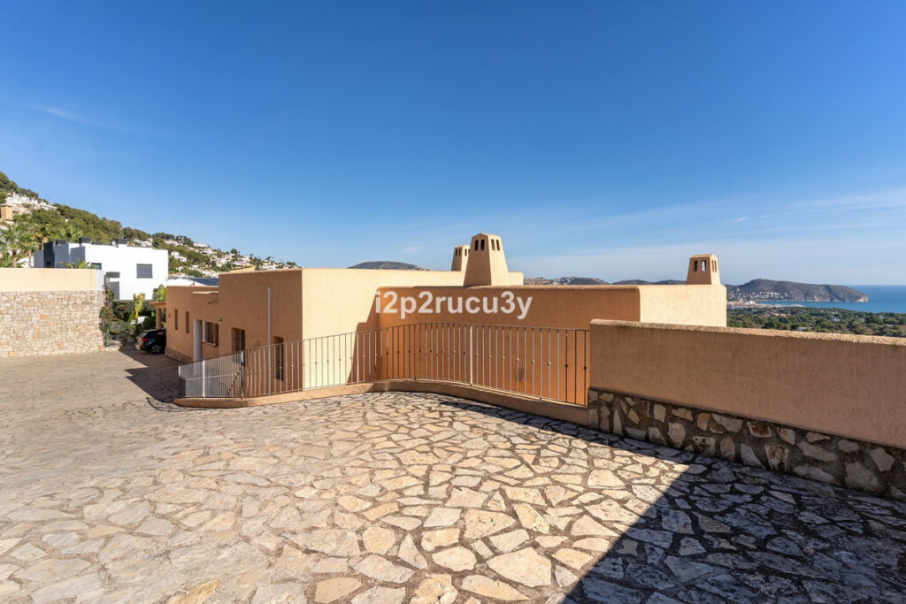 Detached Villa Moraira Alicante - image 34