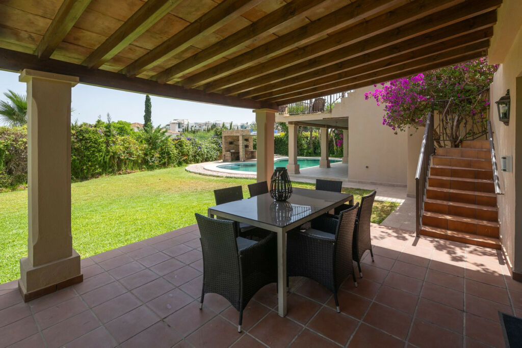Detached Villa The Golden Mile Málaga - image 34