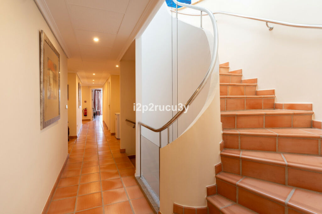 Detached Villa Moraira Alicante - image 32