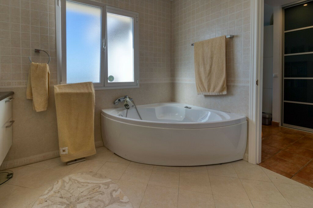 Detached Villa Mijas Málaga - image 37