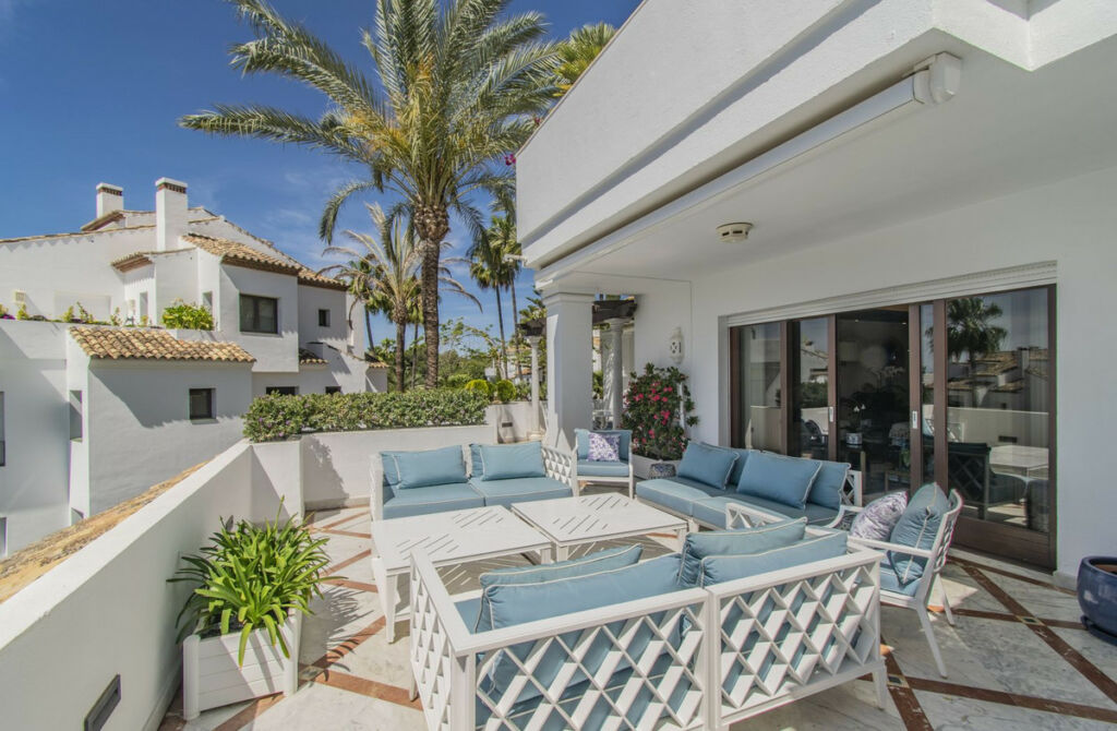 Middle Floor Apartment Sierra Blanca Málaga - image 35