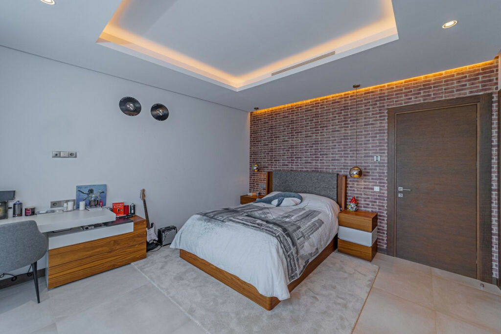 Detached Villa Los Arqueros Málaga - image 34