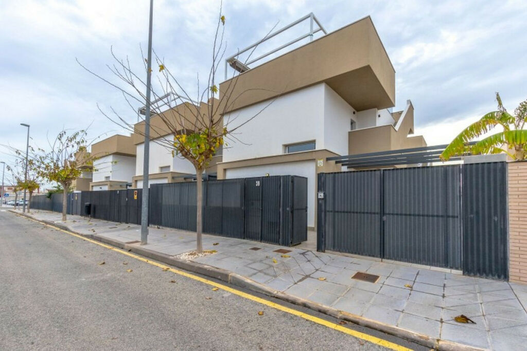Detached Villa Torre de la Horadada Alicante - image 35