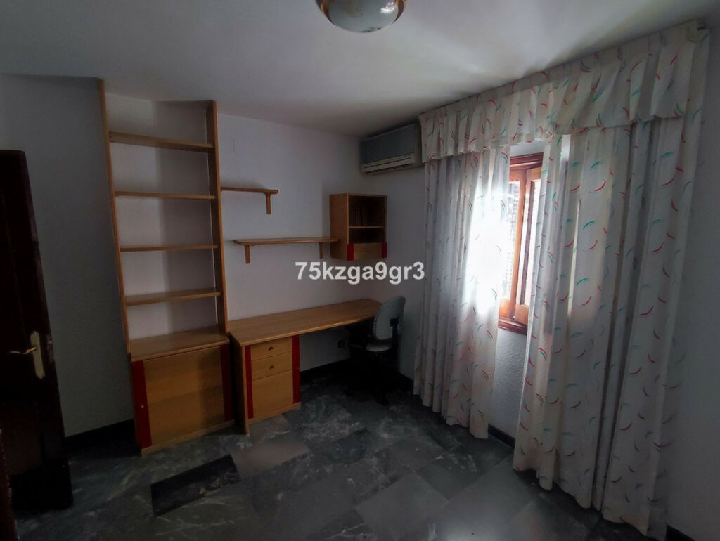 Detached Villa Puerto de la Torre Málaga - image 33