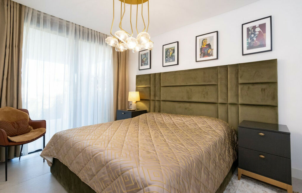 Middle Floor Apartment Cabopino Málaga - image 33