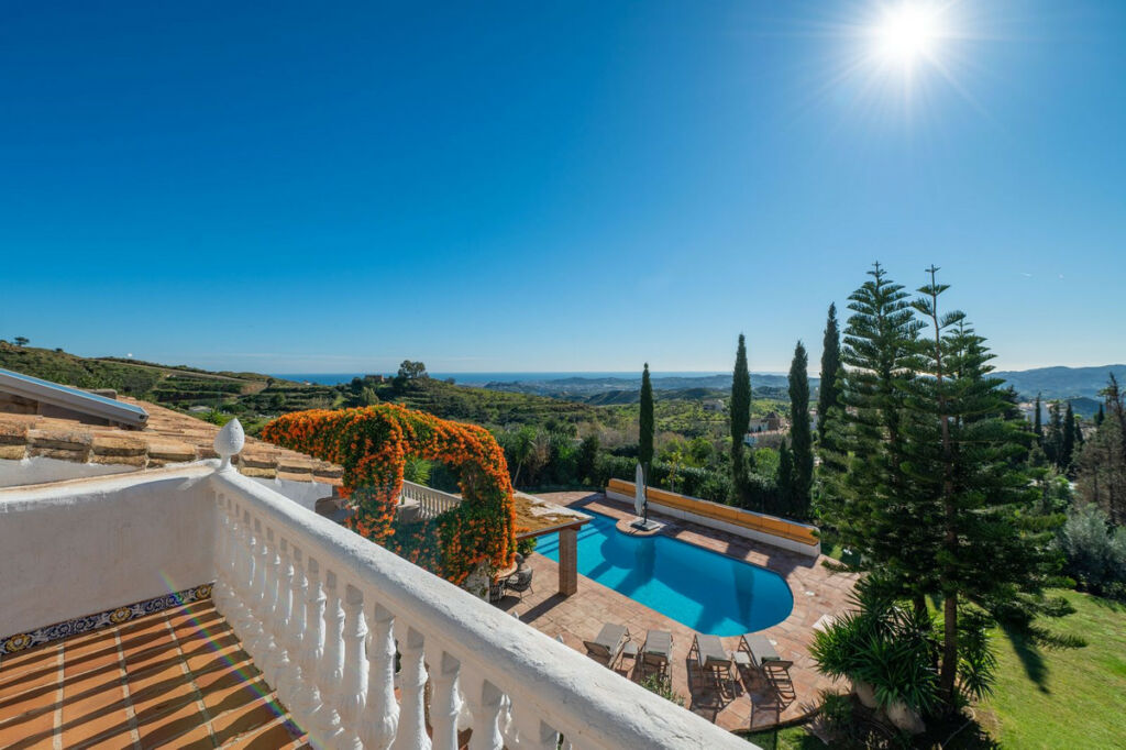 Detached Villa Valtocado Málaga - image 35
