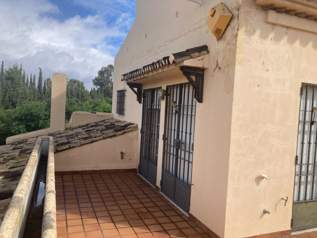 Detached Villa Selwo Málaga - image 31