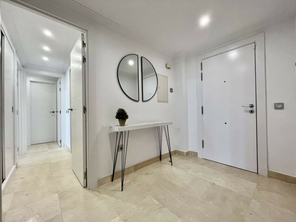 Middle Floor Apartment Los Flamingos Málaga - image 36