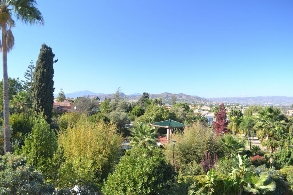 Detached Villa Alhaurín de la Torre Málaga - image 37