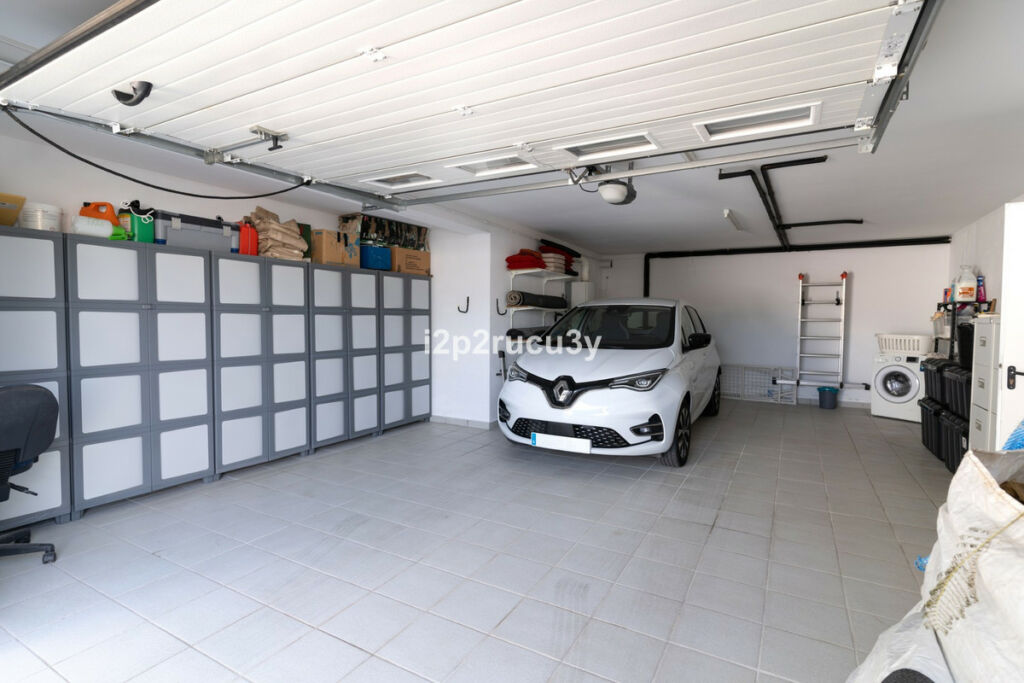 Detached Villa Moraira Alicante - image 37
