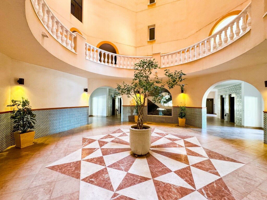Middle Floor Apartment Torrevieja Alicante - image 37