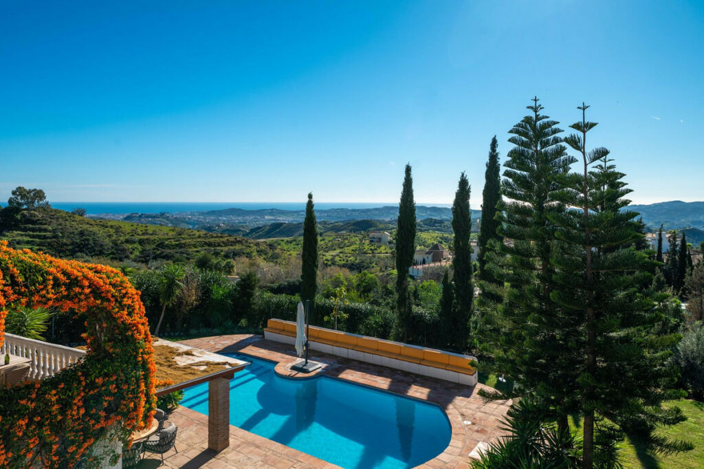 Detached Villa Valtocado Málaga - image 37