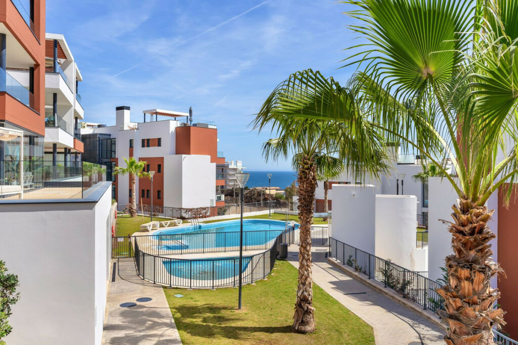 Middle Floor Apartment Fuengirola Málaga - image 37