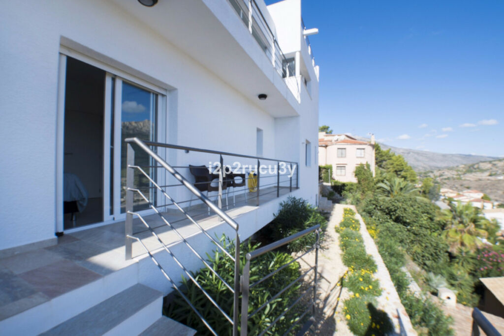 Detached Villa Calpe Alicante - image 37