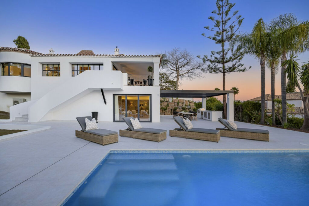 Detached Villa El Paraiso Málaga - image 36