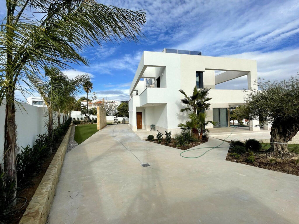 Detached Villa Benissa Alicante - image 40