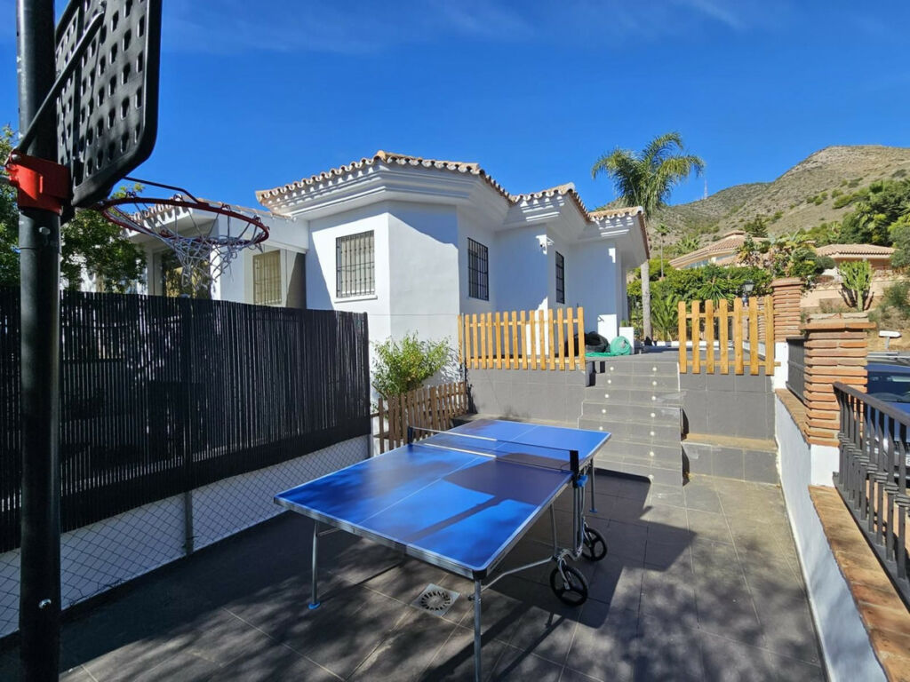 Detached Villa Benalmadena Málaga - image 38